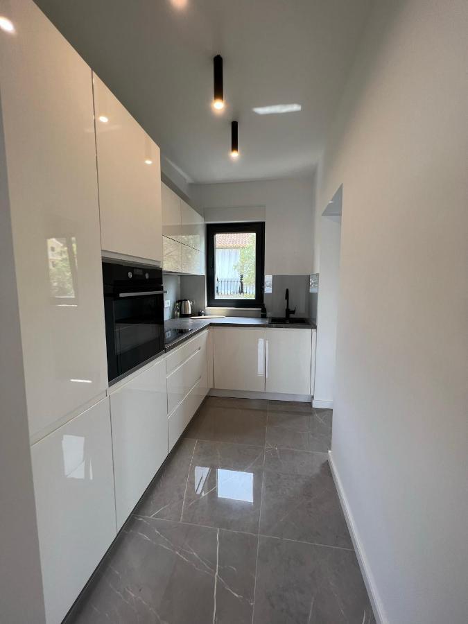 Beachfront House Olbia With Private Parking Trogir Zewnętrze zdjęcie