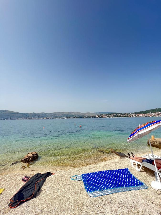 Beachfront House Olbia With Private Parking Trogir Zewnętrze zdjęcie